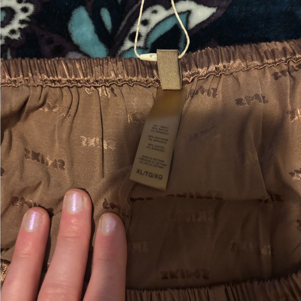 Skims extra large silk sleep shorts NWT